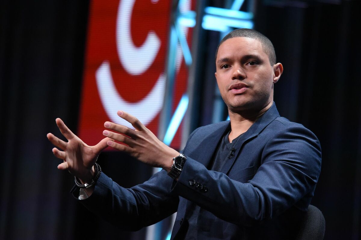 daily-show-host-noah-to-focus-on-web-to-lure-younger-viewers-bloomberg