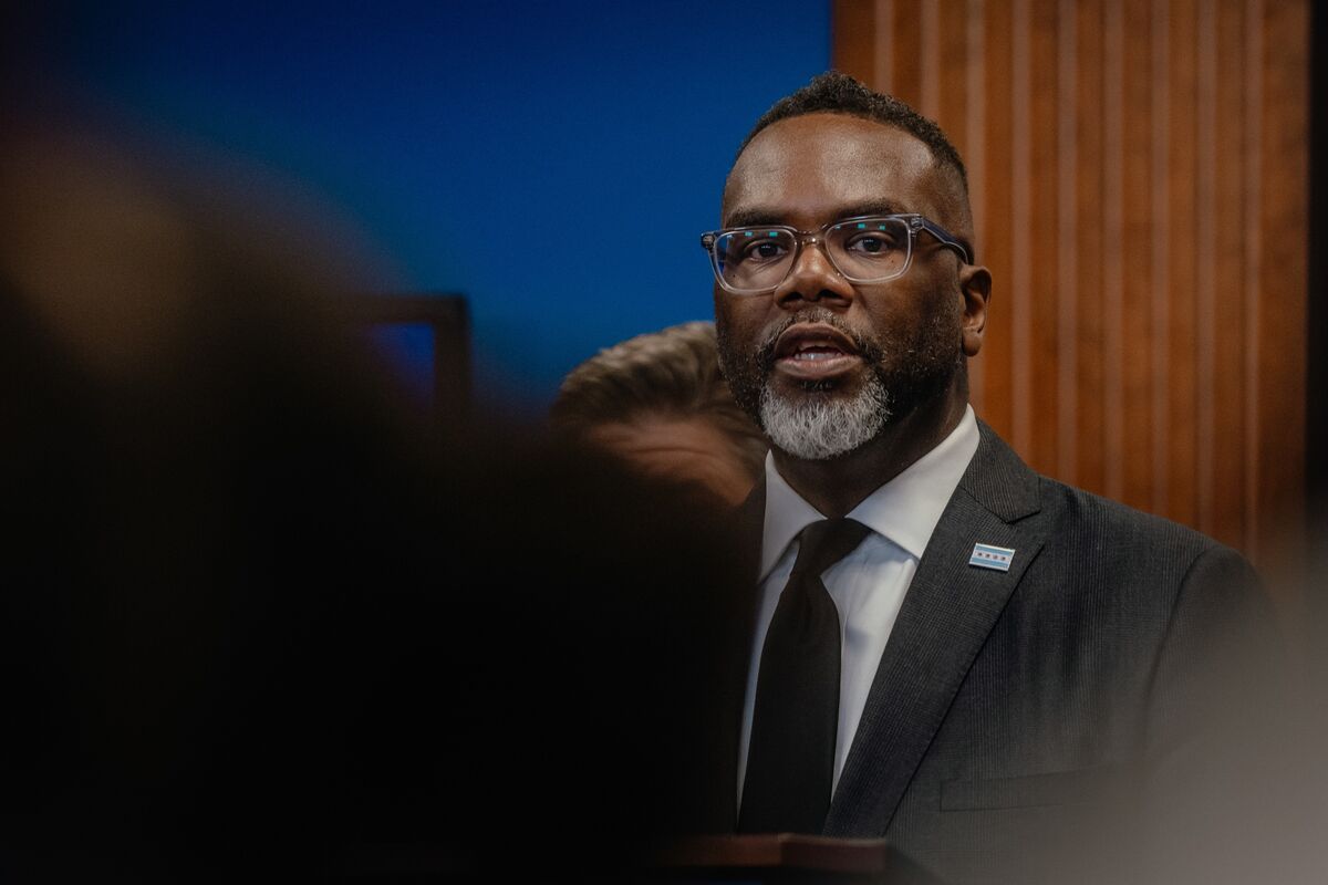 Chicago’s Mayor to Seek Reelection in Test of Progressive Clout