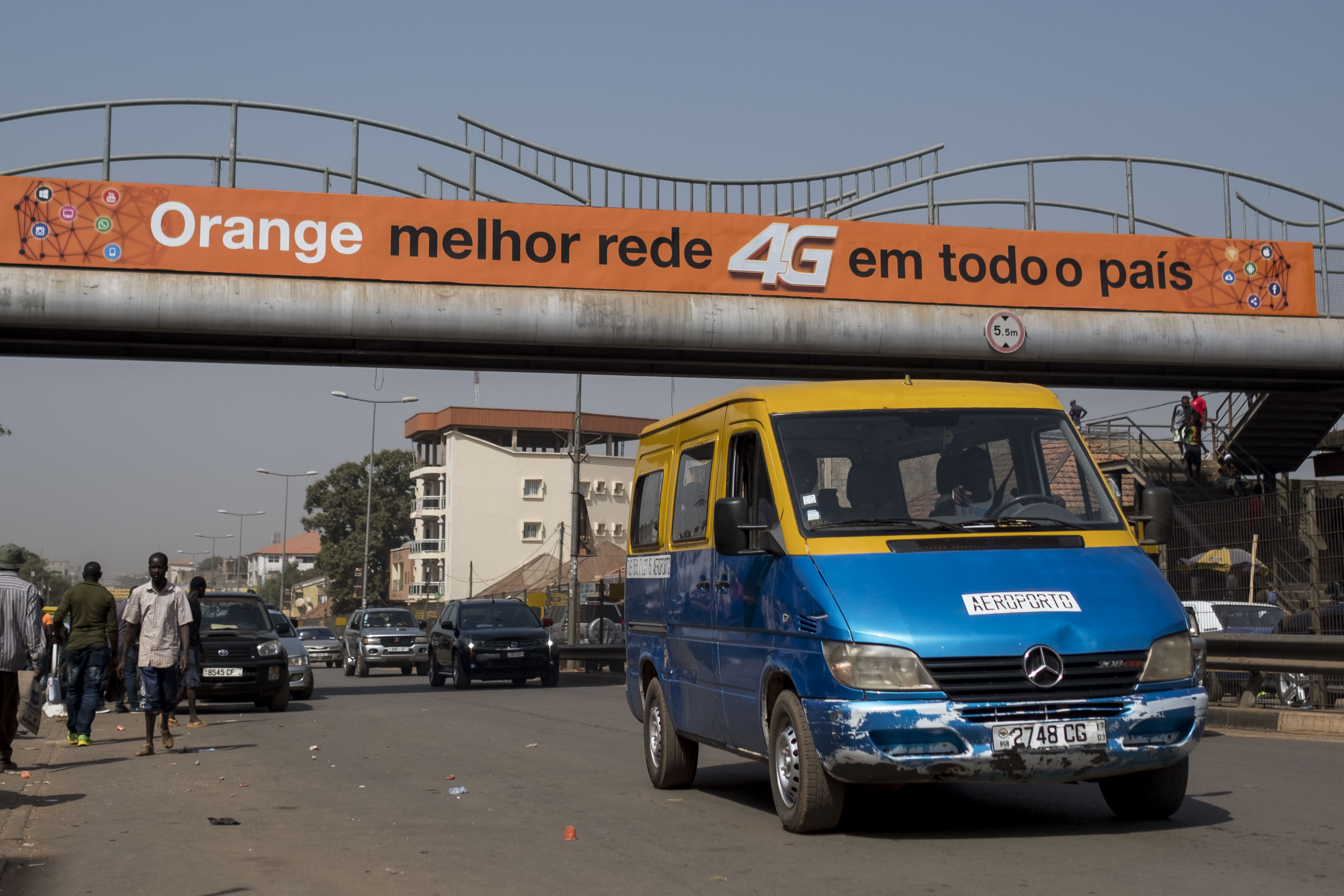 Orange Seeking Partnerships Rather Than Acquisitions in Africa - Bloomberg