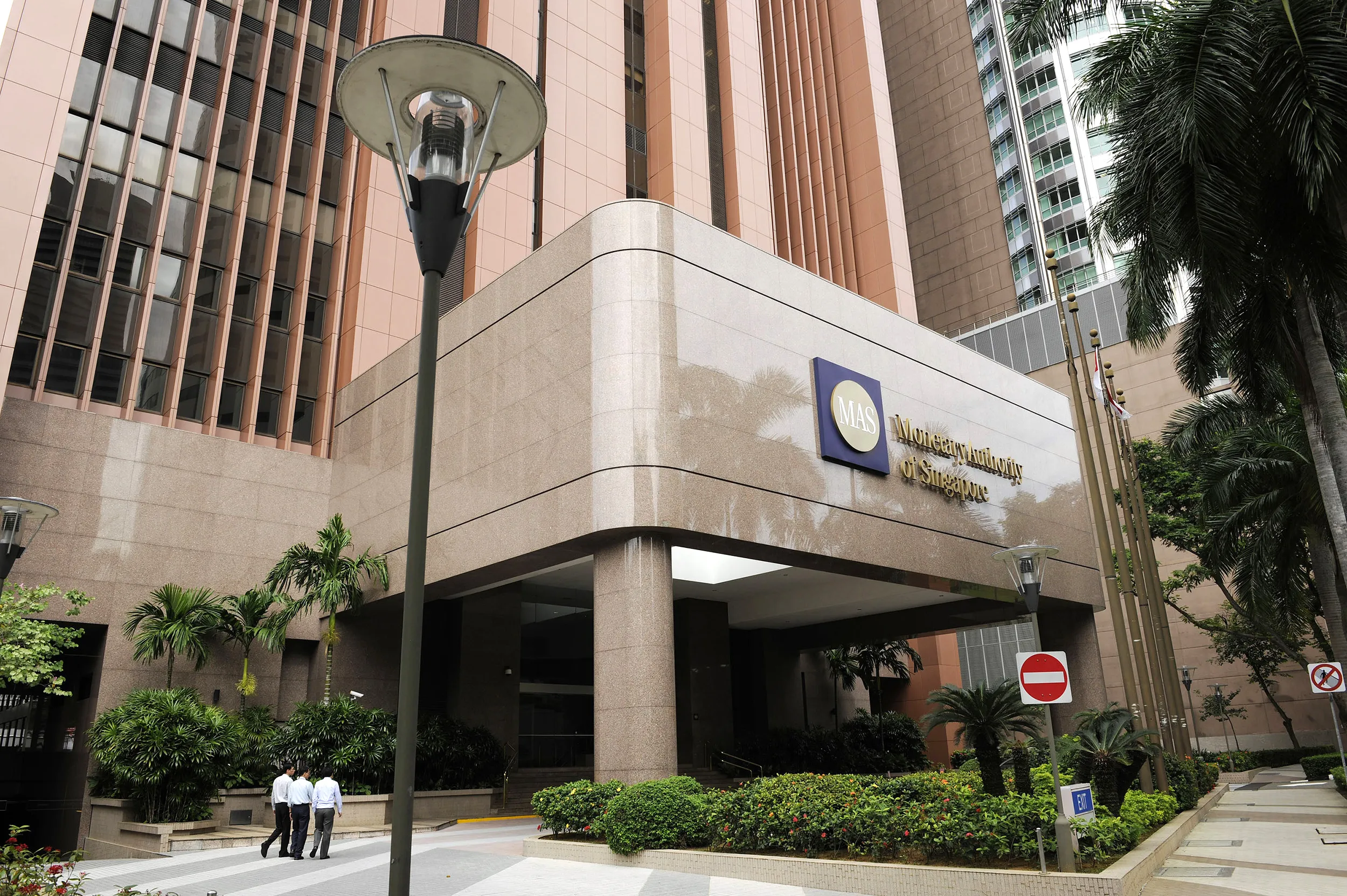 Singapore Dollar Is Weakest Since 2010 - Bloomberg