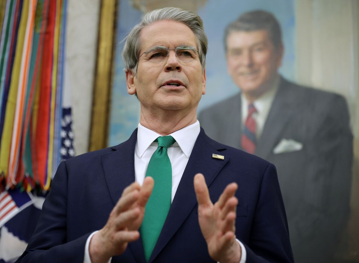 ⚫️ BLOOMBERG: Scott Bessent propone di riconsiderare l'obiettivo di inflazione del 2% della Federal Reserve