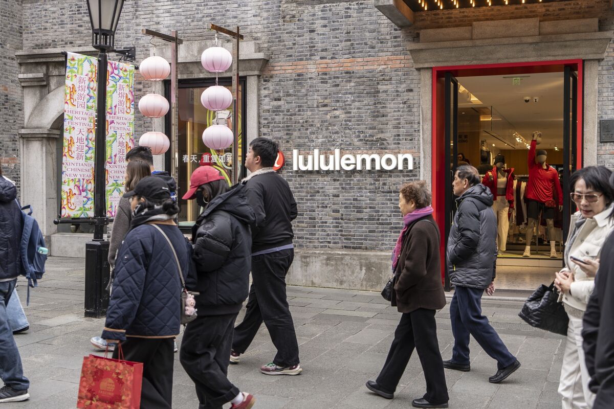 Lululemon, Çin Sosyal Medyasında 'Sonsuz Kimyasallar' Üzerine Tartışma Başlattı