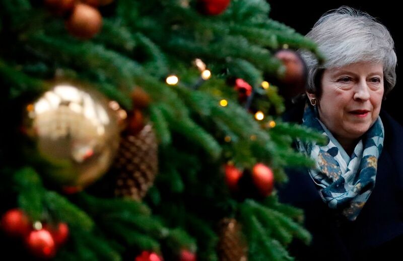 Τι λέει η θεωρία παιγνίων για τις επιλογές της Μέι στο Brexit