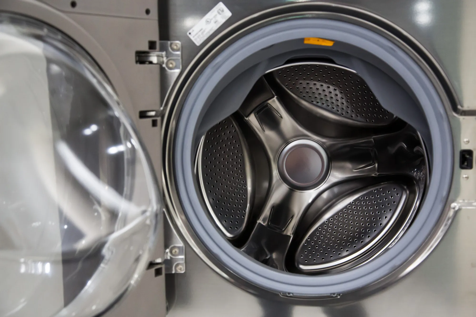 D&amp;G provides warranties and repair for everything from refrigerators to washing machines across Europe.