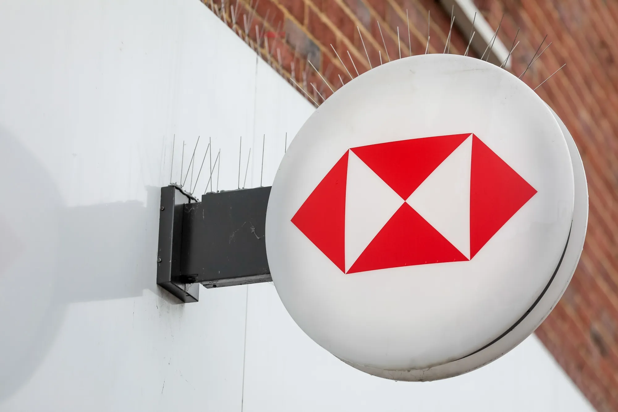 U.K. Banks Ahead of Earnings