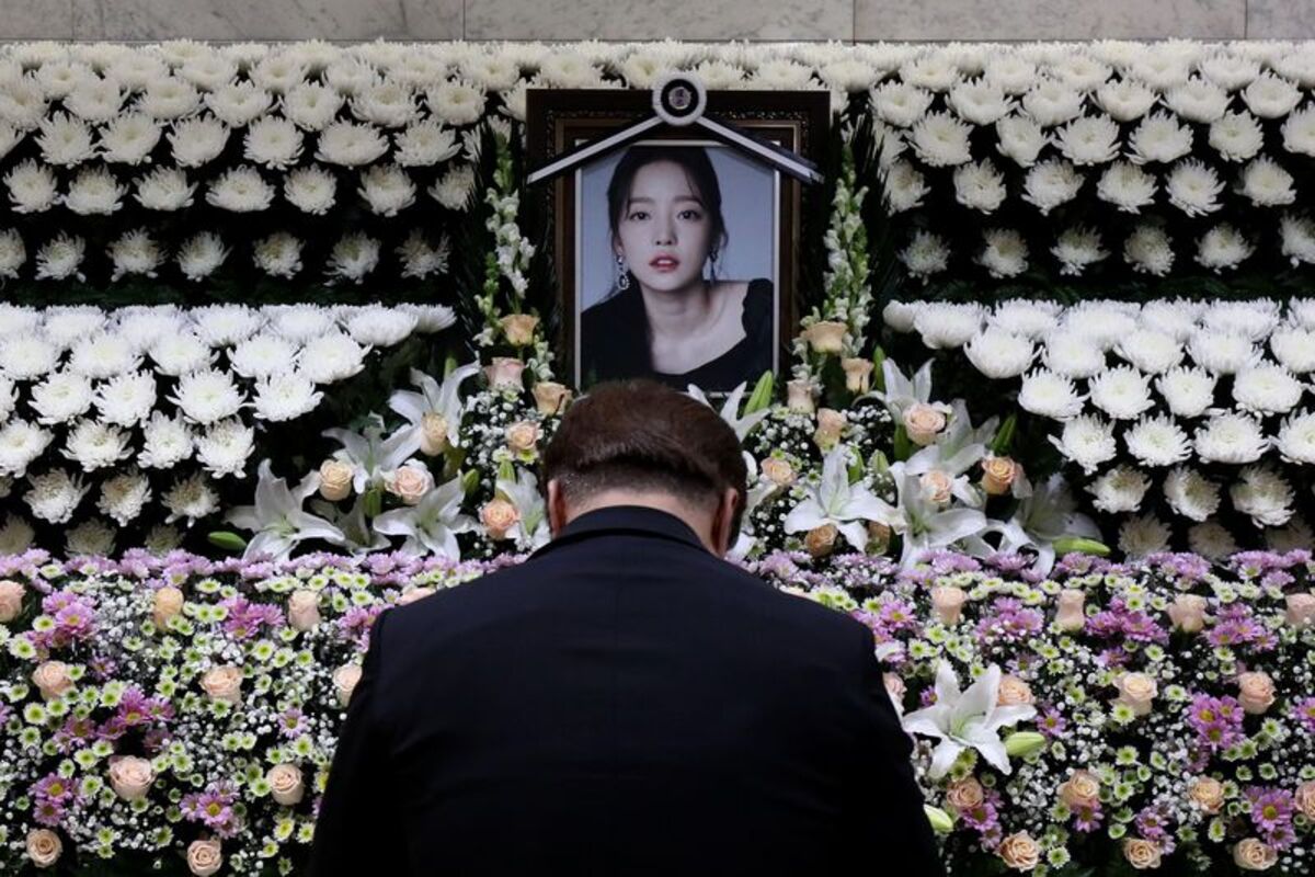 韓国 ｋａｒａ 元メンバーの自殺 リベンジポルノ厳罰論議呼ぶ Bloomberg