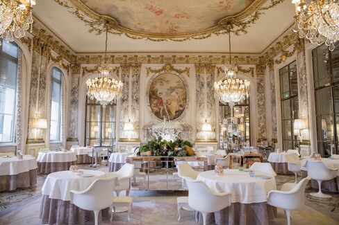 Restaurant Le Maurice, perhaps Paris’s most opulent new dining room.