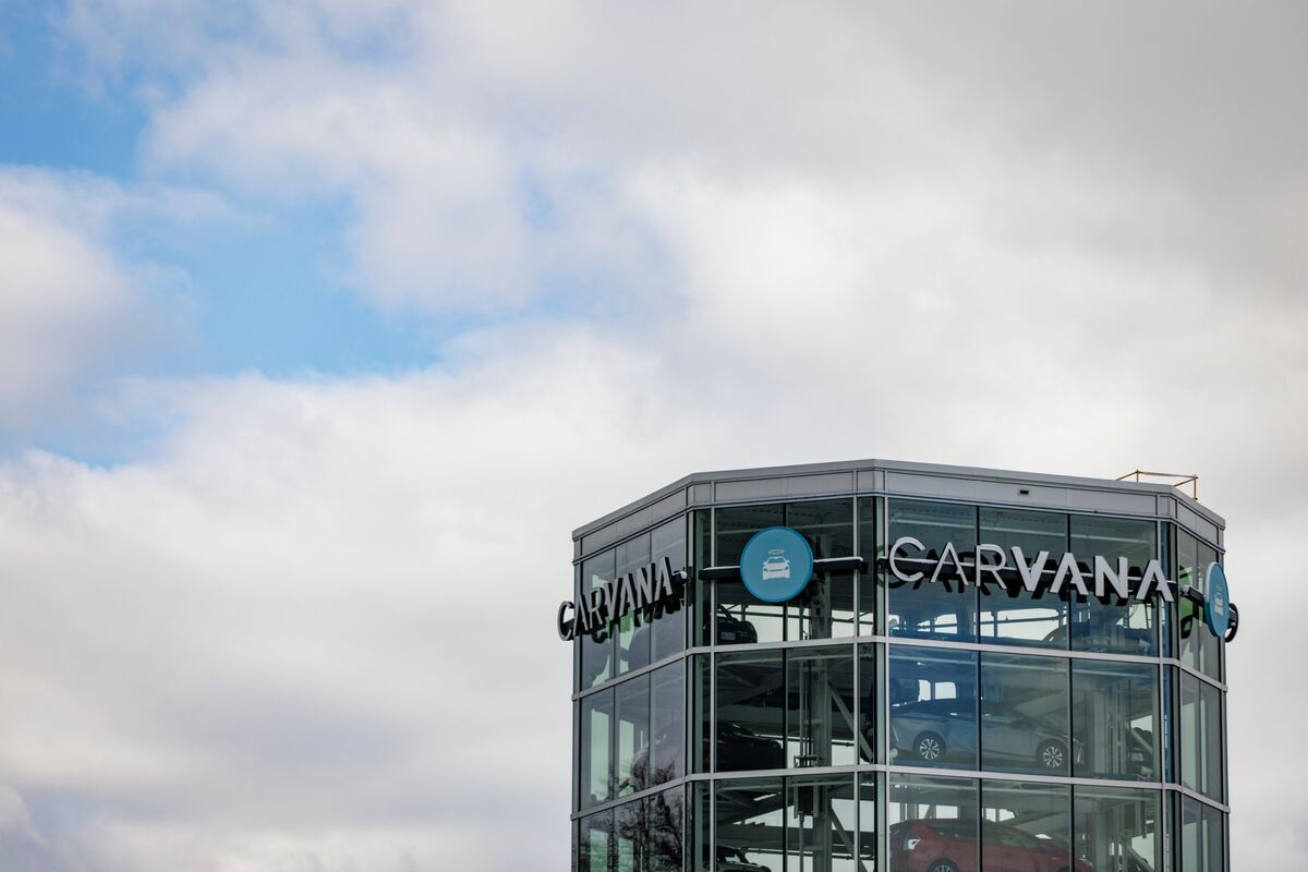 Car Retailer Carvana CVNA Tightens Loan Credit Requirements