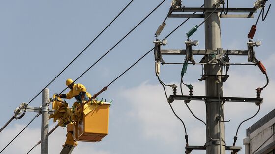 China Tears Up the Rule Book in the Race to Fix Its Energy Crisis