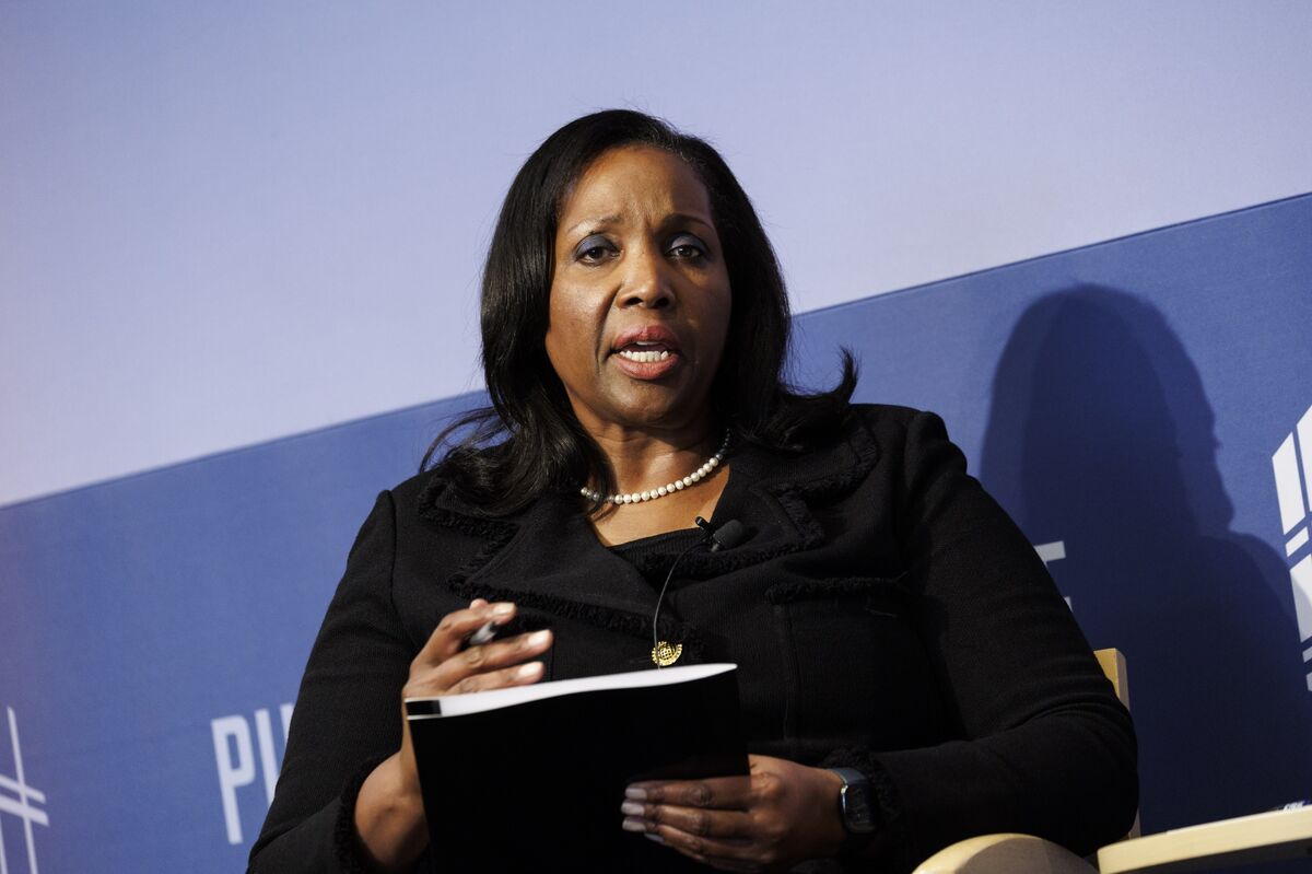 Pulte Ups Cook Scrutiny With Criminal Referral on Third Mortgage