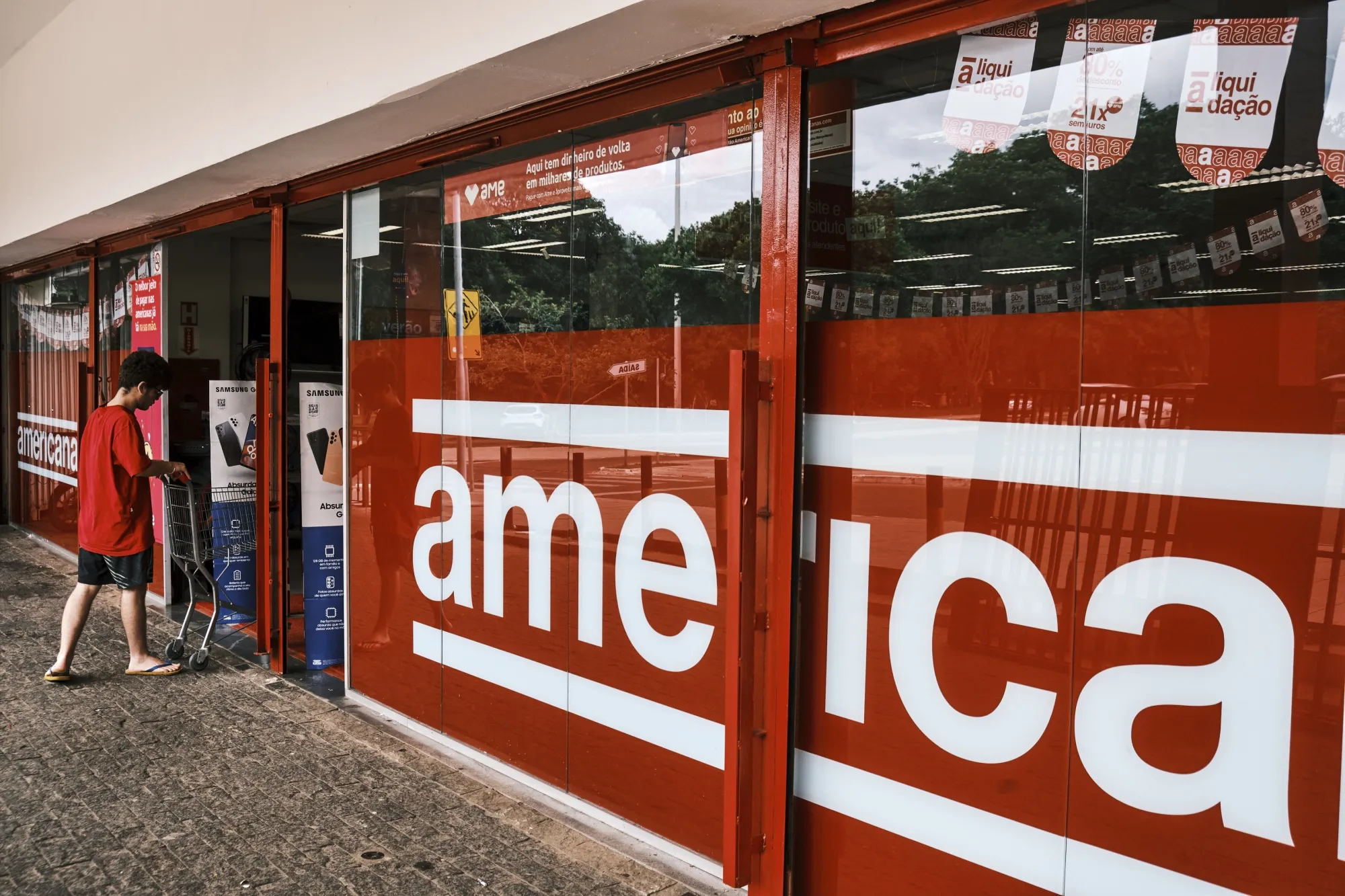 An Americanas store in Brasilia&nbsp;on Jan. 21. Americanas SA&nbsp;imploded following a revelation that it was hiding more than 20 billion reais ($3.8 billion) of debt and has since filed for bankruptcy protection.