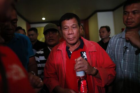 Philippines: Incoming Philippine President Duterte holds press conference