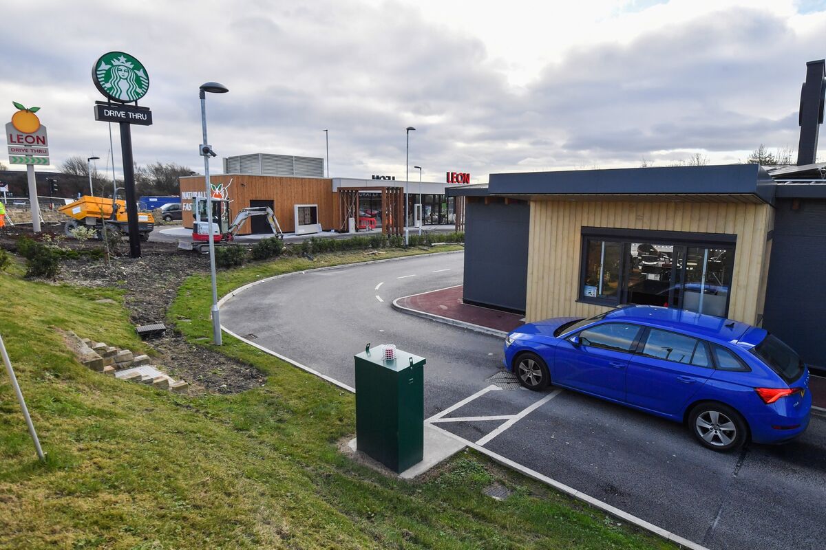 Starbucks Plans to Add 100 UK Stores in Drive-Through Push