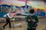 relates to 国内企業に広がる新型肺炎の影響、資生堂やHISなどの株価下落