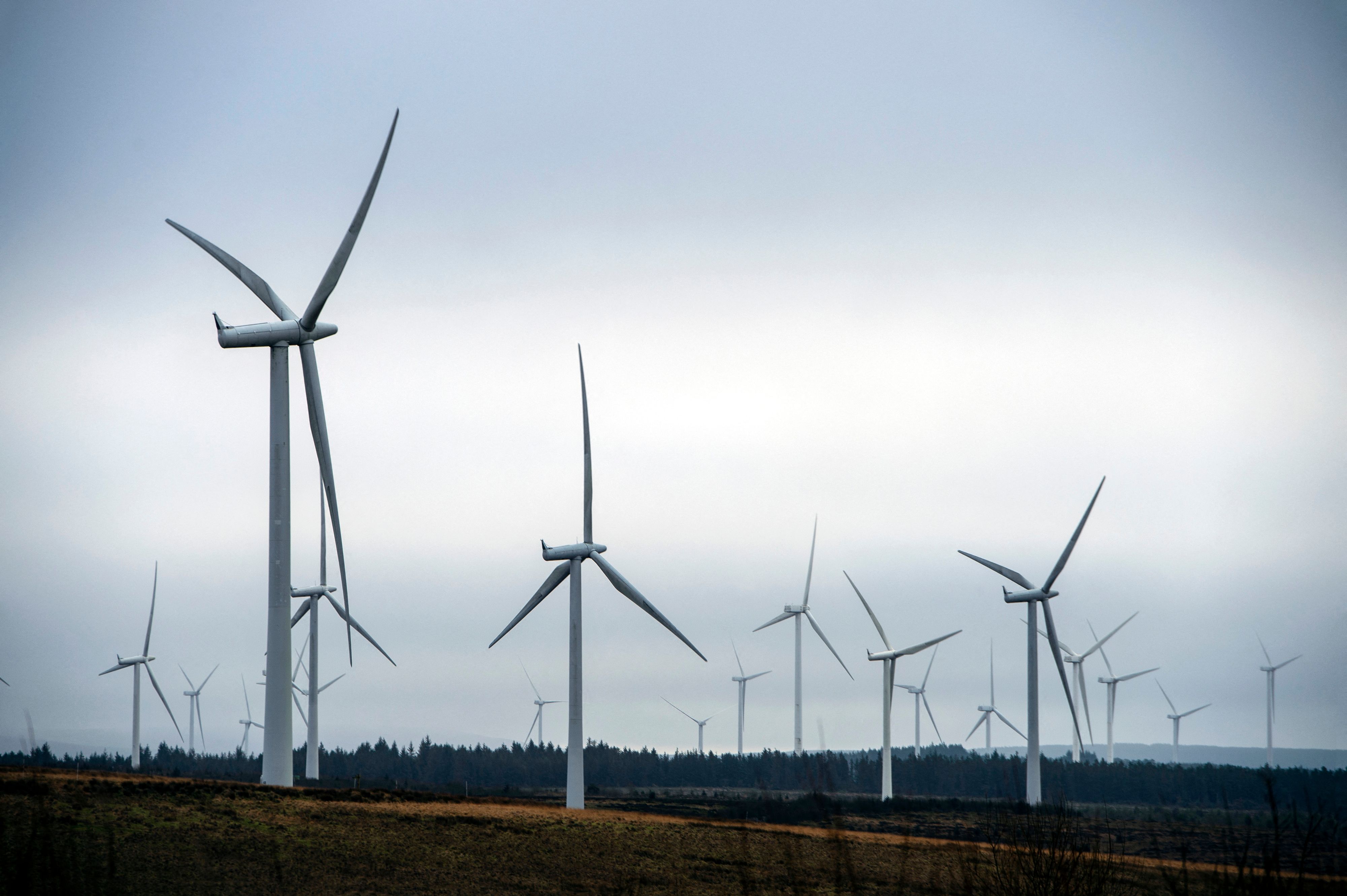 UK Ends Ban on New Onshore Wind Farms by Relaxing Planning Rules - Bloomberg