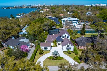 Real Estate Market Is Broken for Everyone Except the Ultra Rich