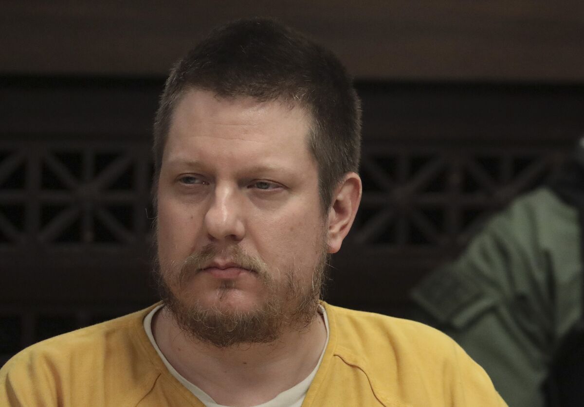 Laquan McDonald Murder: Chicago Cop Jason Van Dyke Will Not Face ...