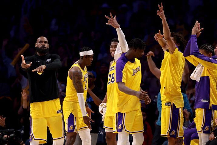 Houston Rockets v Los Angeles Lakers