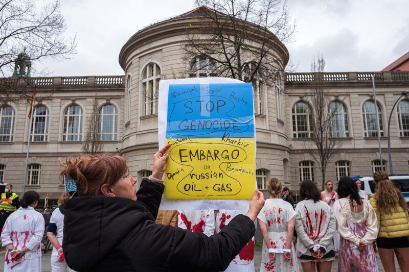 Berlin demonstrators last week didn’t mention the economic costs of an embargo of Russian oil and gas.&nbsp;