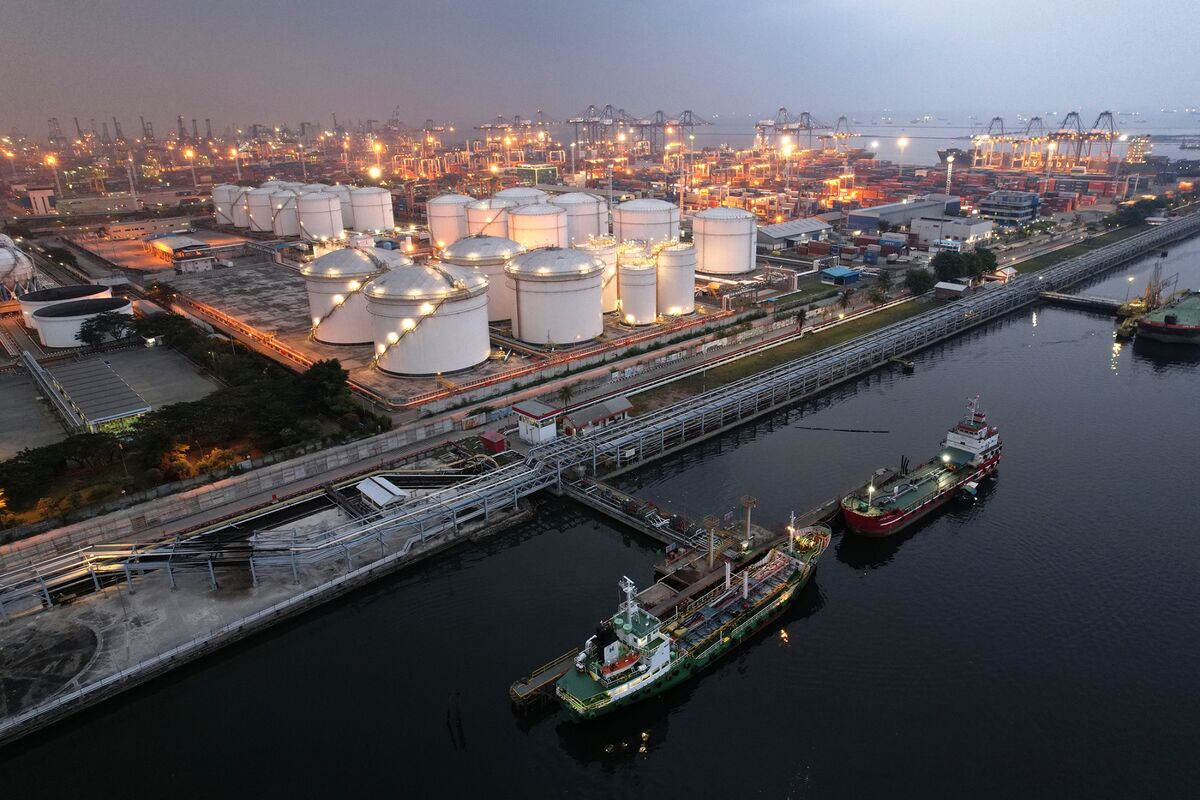 Indonesia’s ‘Gasoline Godfather’ Targeted in $18 Billion Graft Probe