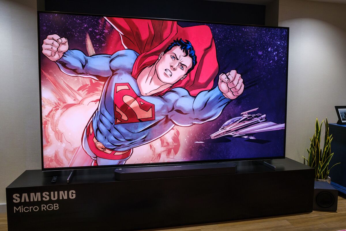 A $30,000 Samsung TV Hints At Where the Company’s Lineup Is Headed