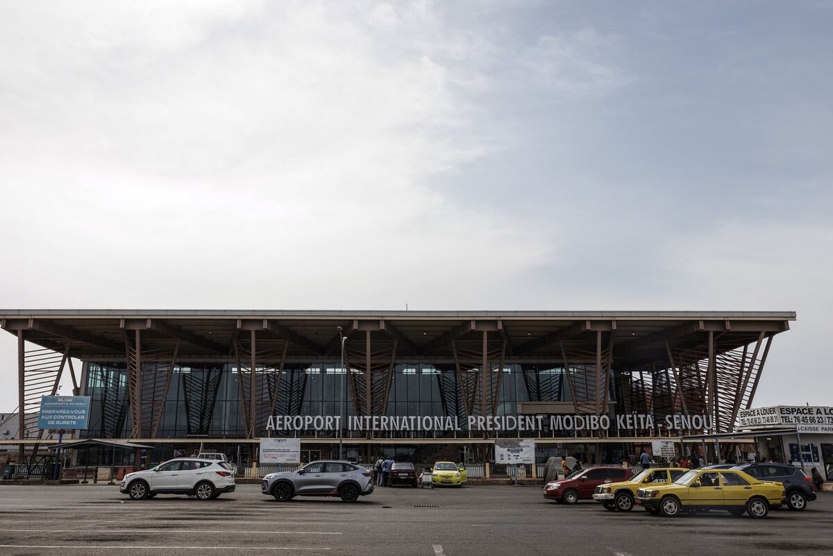 Mali, Algeria Agree to Reopen Airspace After Months of Tensions