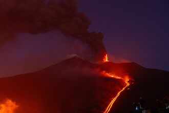 New Eruptive Vent Opens on Mount Etna as Ash Disrupts Air Travel