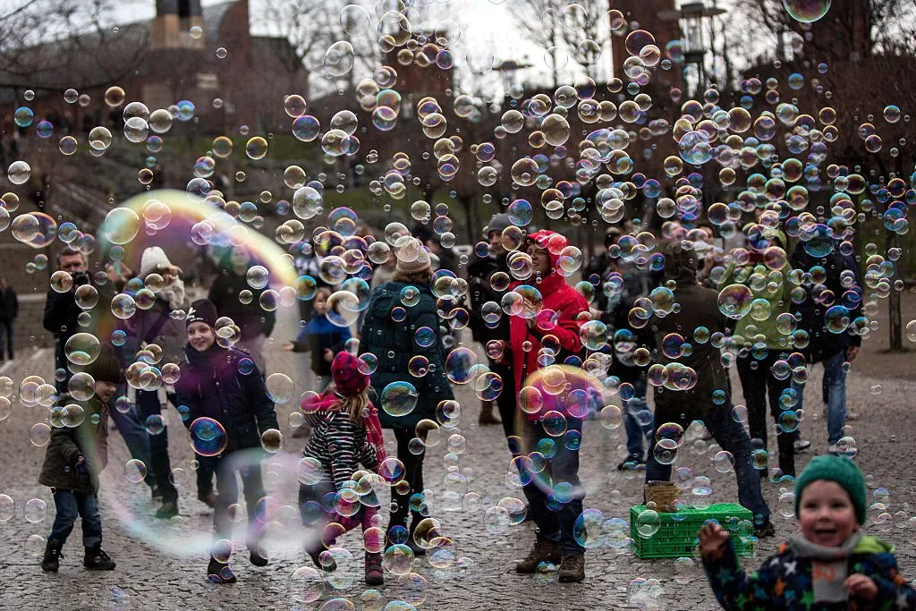 Find the&nbsp;bubble.