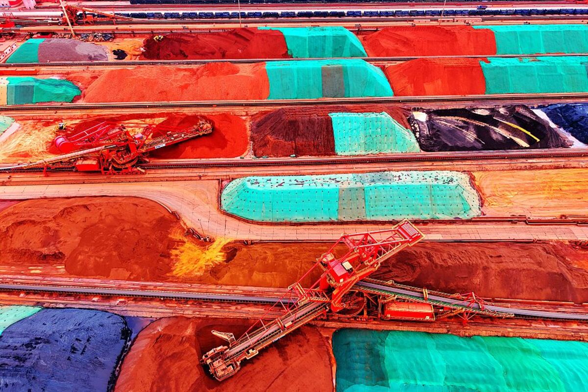 🟪"Il Trader Governativo Cinese che Ha Rivoluzionato il Mercato del Minerale di Ferro: Un Successo da 130 Miliardi di Dollari"