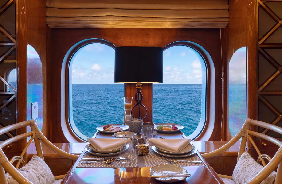 PURSUITS_WEB_Pinault Cruising