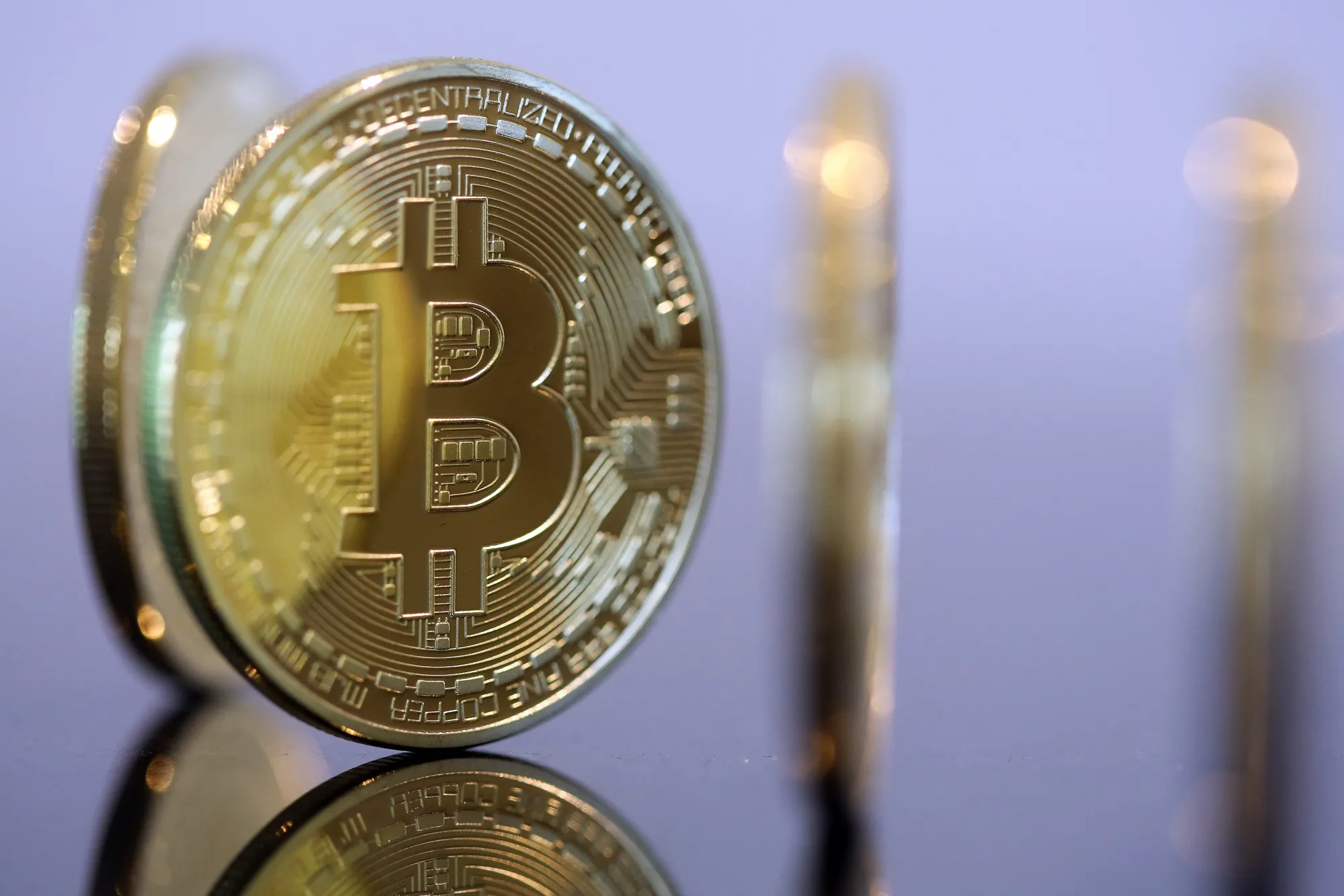 仮想通貨のファンド・オブ・ファンズ誕生－爆発的な投資拡大で - Bloomberg