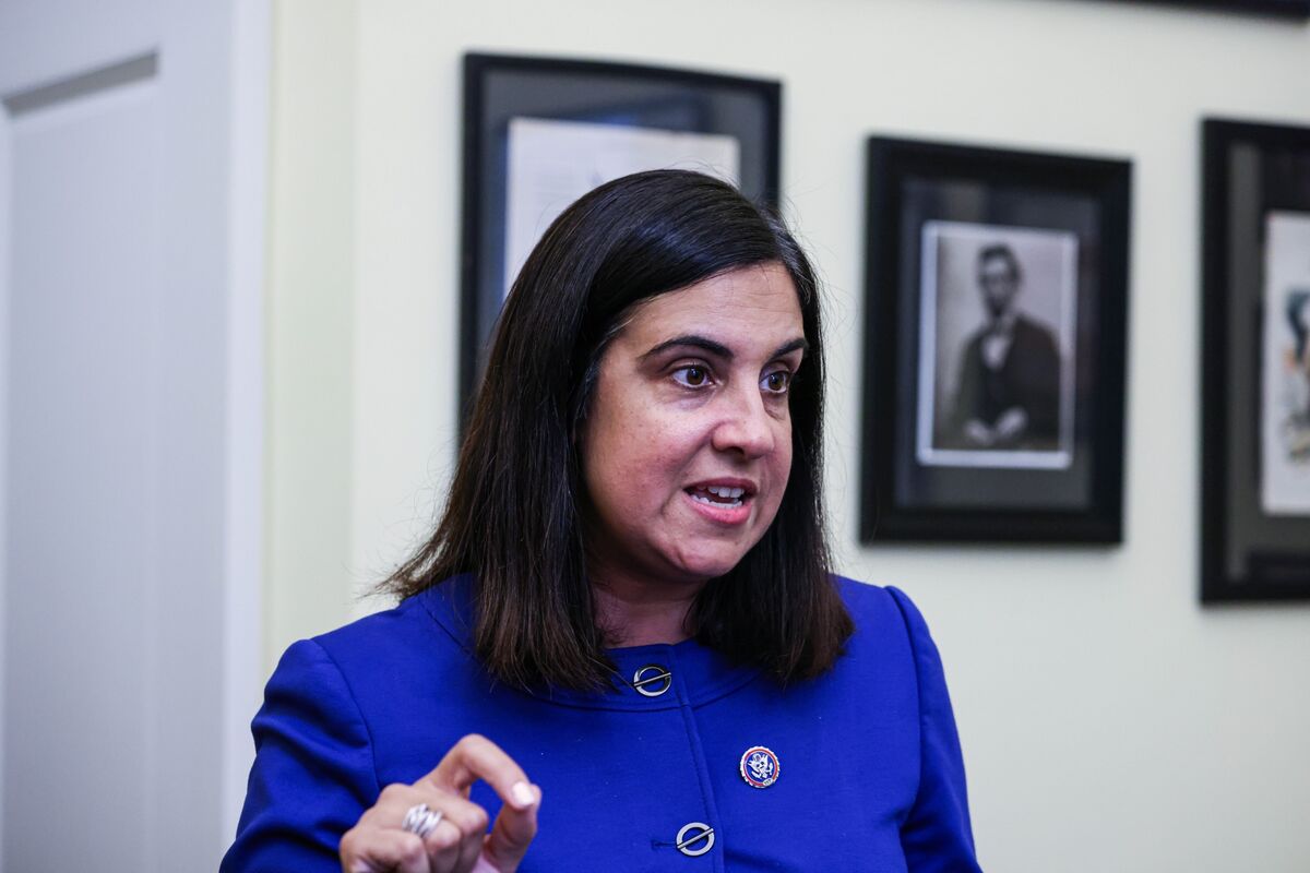🟪"Nicole Malliotakis: Opportunità di Aumentare la Deducción Fiscale Statale e Locale nel Progetto di Legge di Trump"