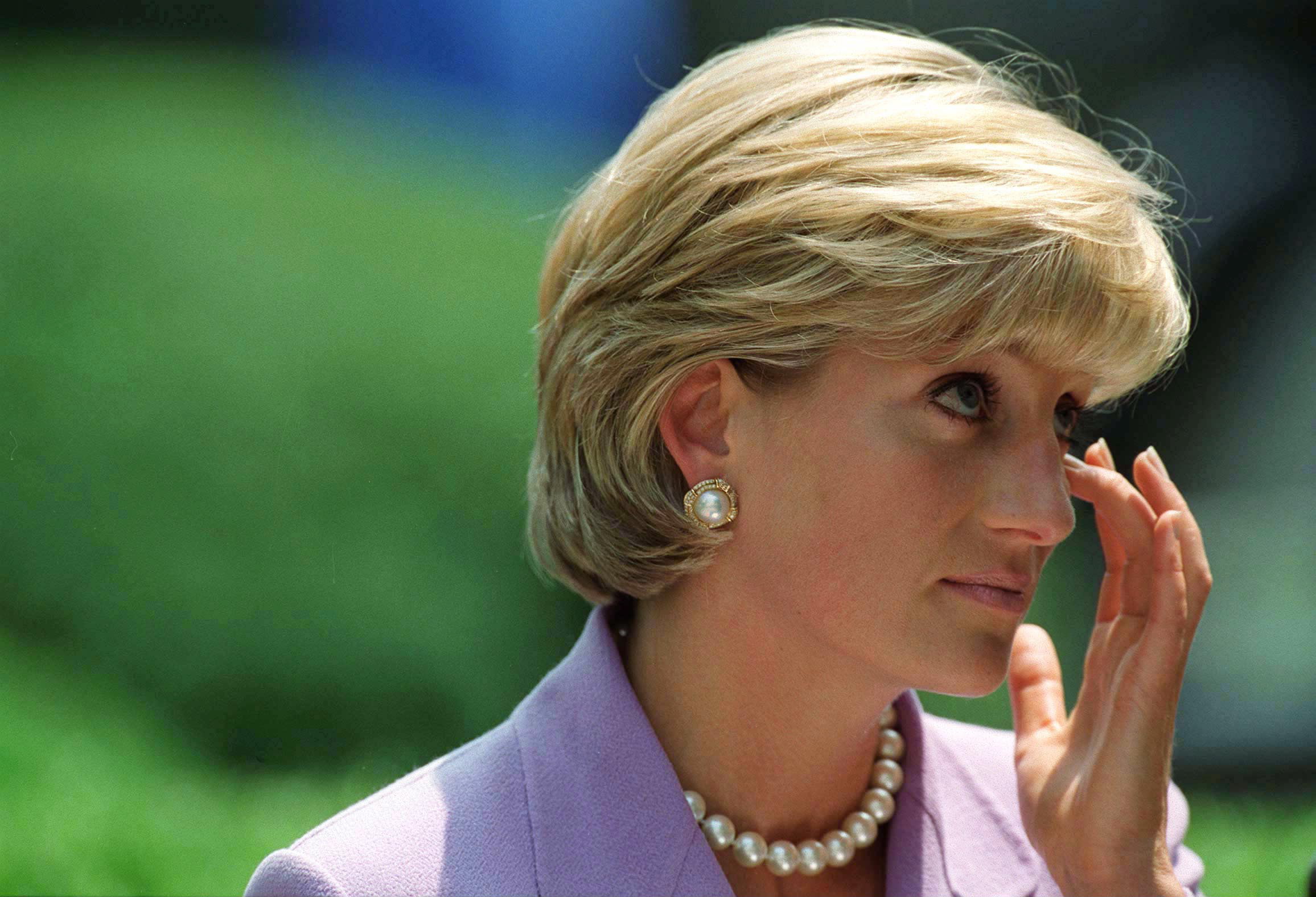 Image associated with story "Lessons from Princess Diana’s Battles With the British Press"