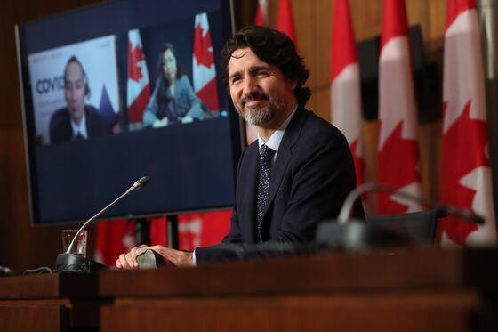 Trudeau Gets Leeway From Voters on Slower U.S. Border Reopening