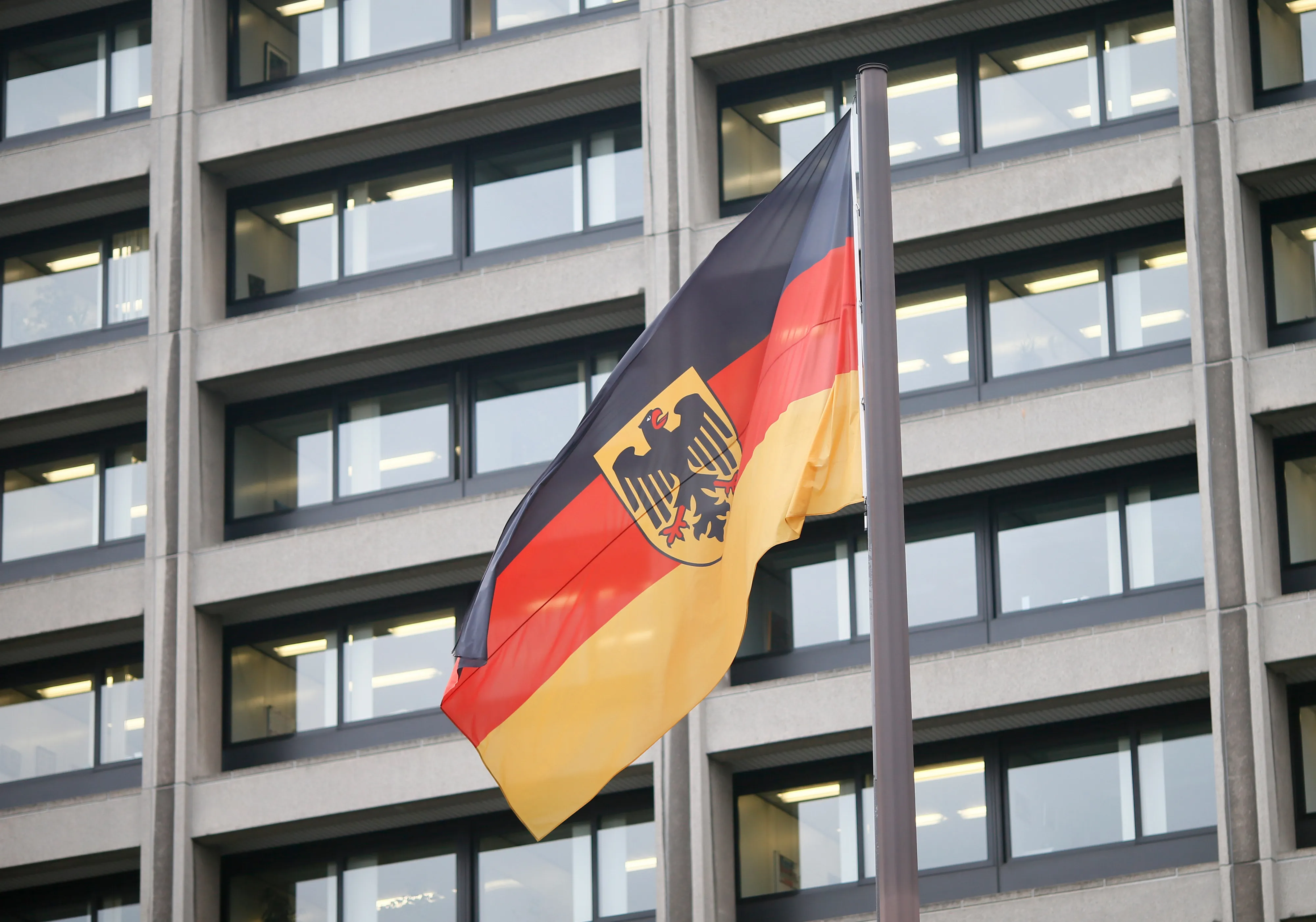 ドイツ連邦銀行：景気の強さで投資家が警戒怠る可能性を警告 - Bloomberg