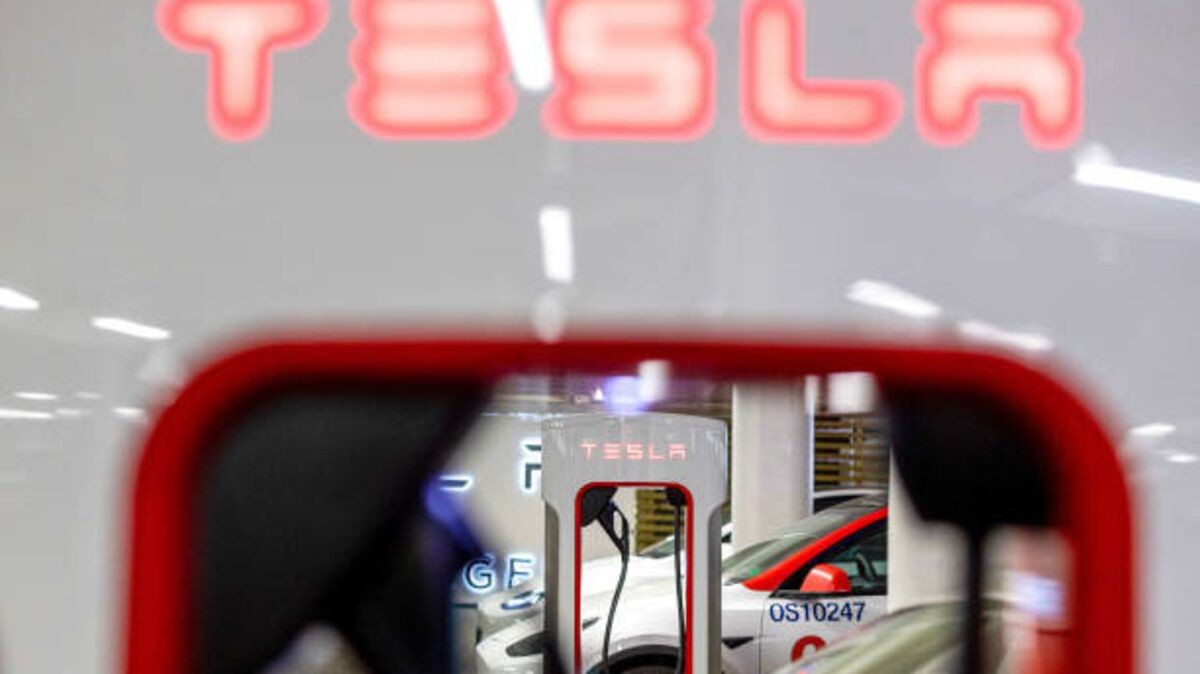 ⚫️ BLOOMBERG: Profitti Tesla in calo del 25% nel terzo trimestre: le attese di Wall Street