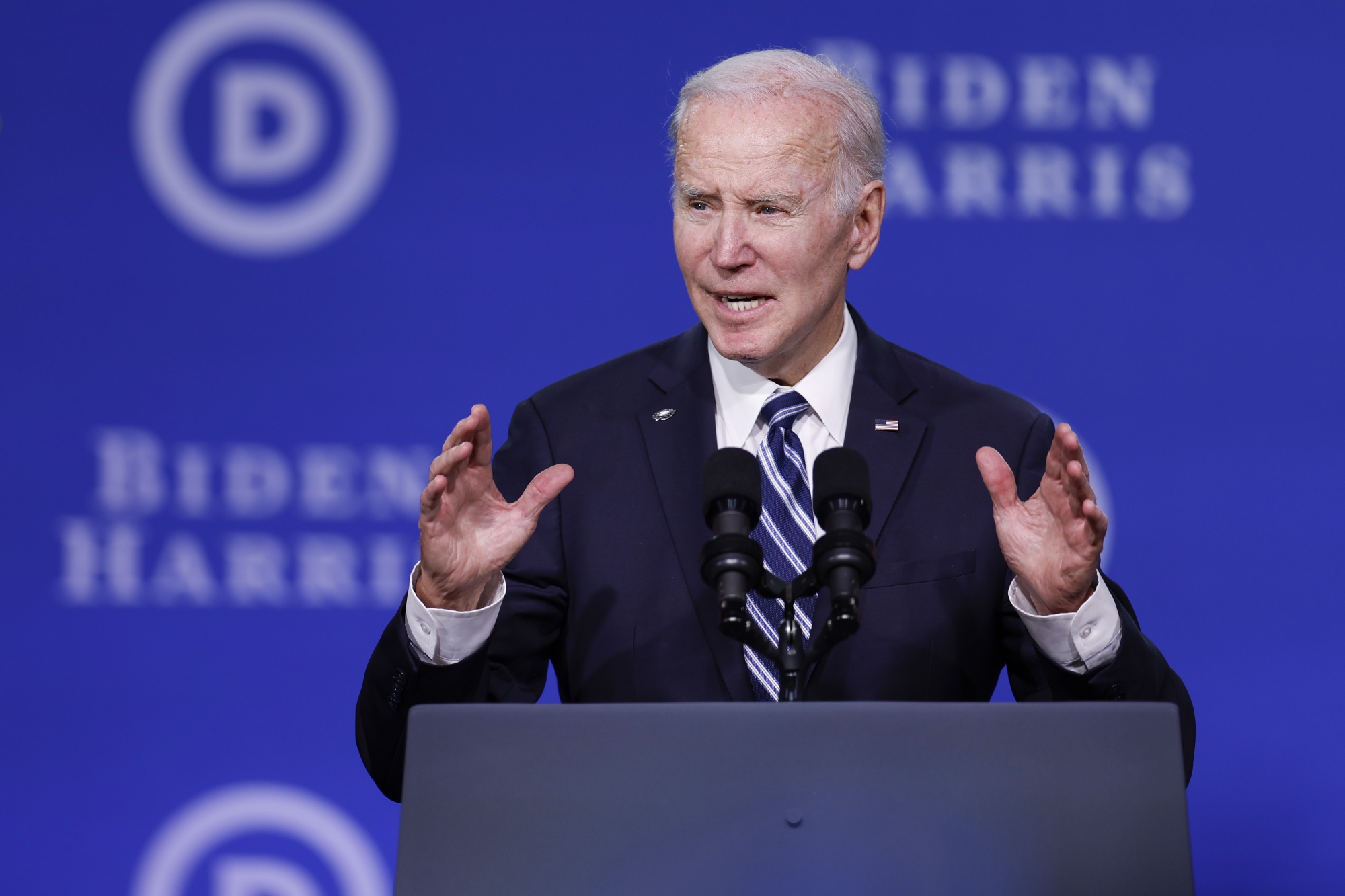 Biden's SOTU Needs to Reconcile Two Big Promises - Bloomberg