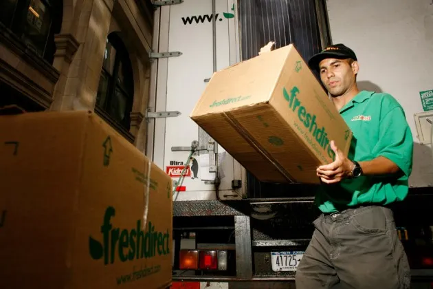 Former FreshDirect Delivery Workers Sue for Tips - Bloomberg