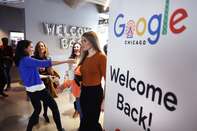 Google Employees Returning Back To Offices Welcomed By Chicago Mayor Lightfoot