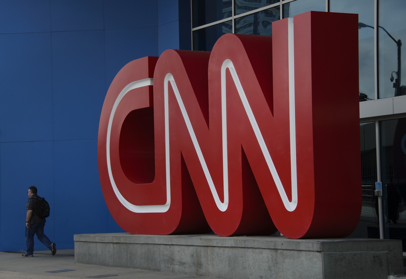 CNN Fires Three Employees For Coming To The Office Unvaccinated - Bloomberg