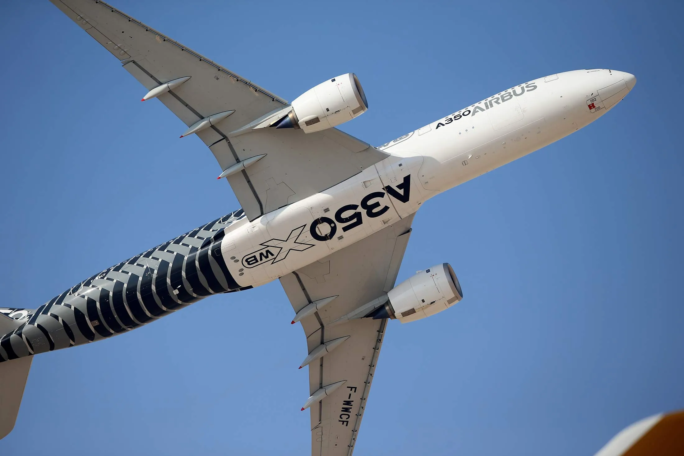 Level　AIRBUS A350-900 1/144　発送3/15日以降 ドイツレベル 1/144 エアバスA350-900 ルフトハンザ New Livery
