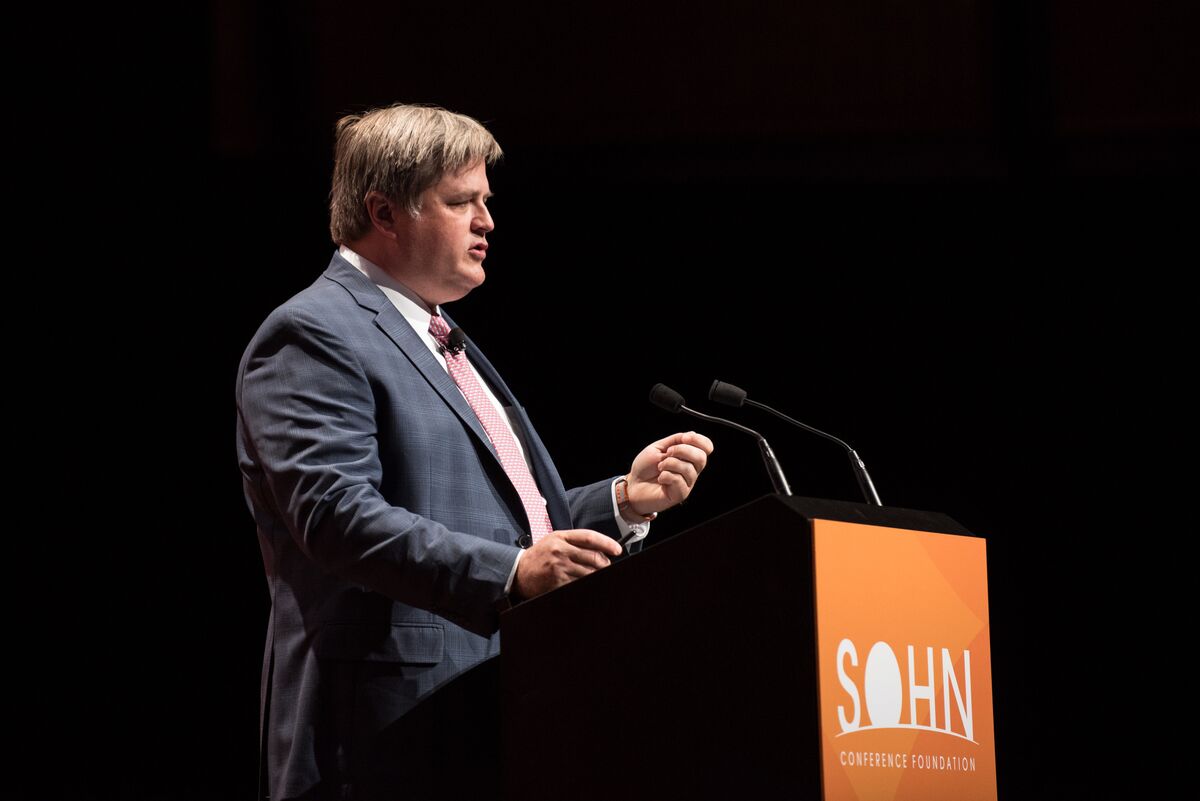 Light Street Gains 37% in Big Year for Stock-Picking Hedge Funds