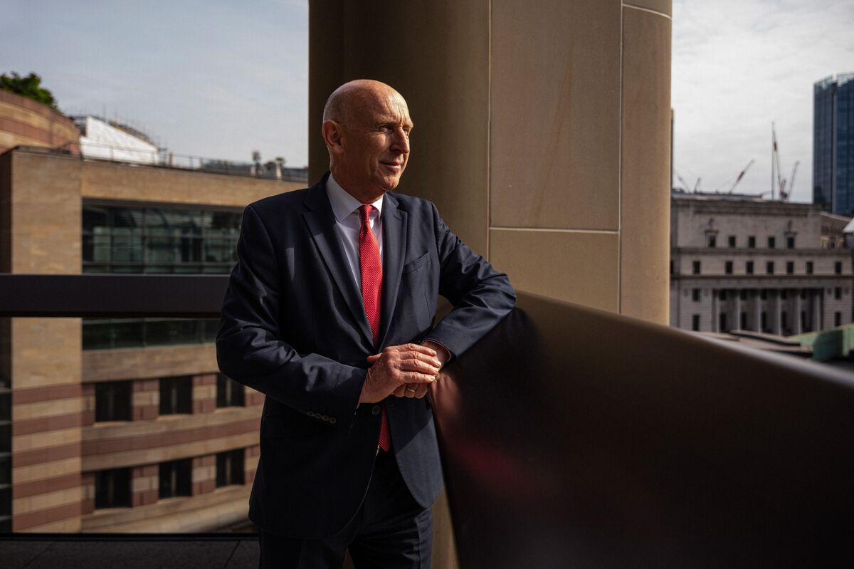 Healey Bind Deepens as Markets Chip Away at UK Fiscal Buffer
