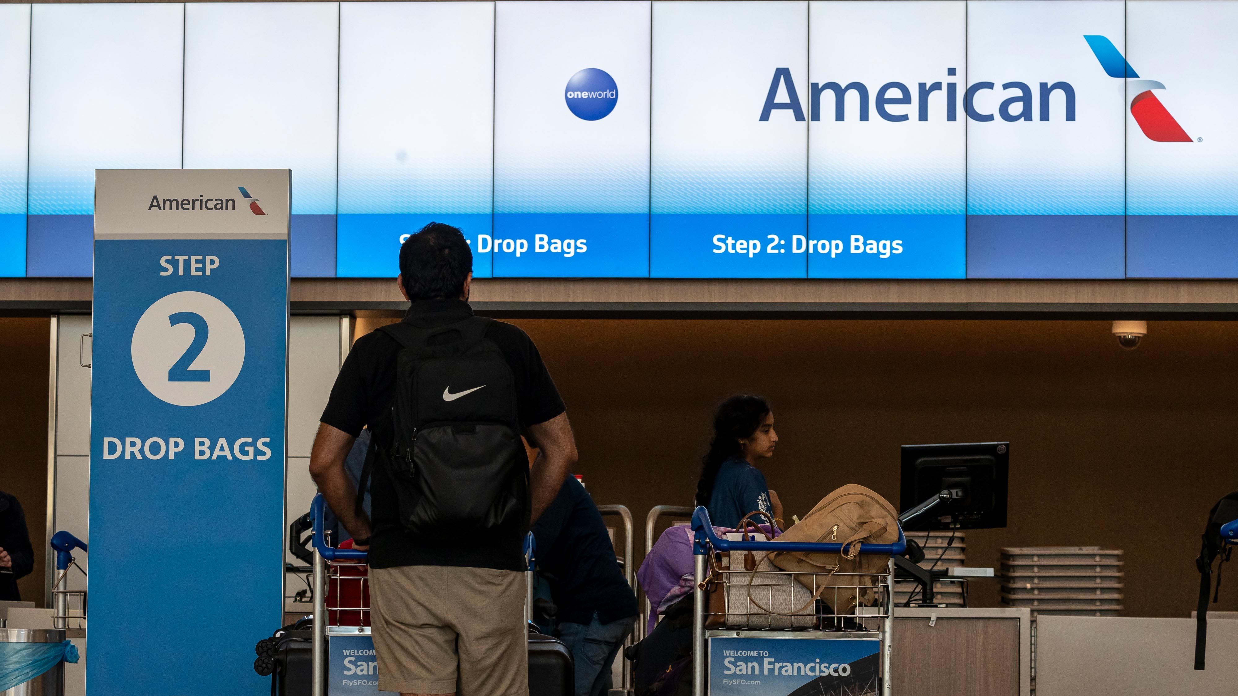 American Air Sees Profit This Year as Quarterly Loss Narrows