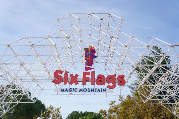 Cedar Fair to Buy Six Flags In $1.9 Billion Theme-Park Deal 