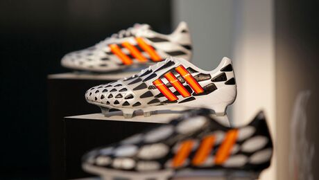 Adidas zebra football top shoes