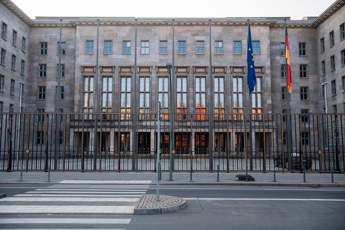 German Finance Ministry Raided Over Anti-Money Laundering thumbnail