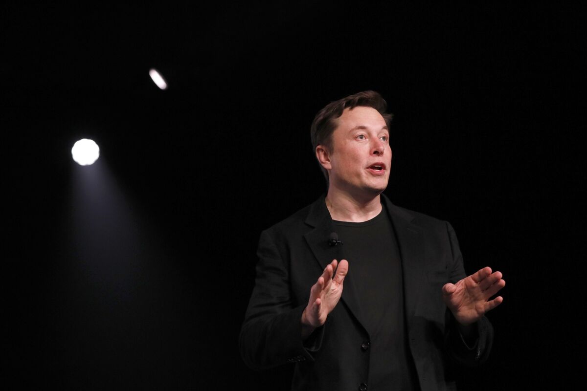 Tesla Analyst Miffed by Credit Sales Missing From Musk's Call - Bloomberg1200 x 800