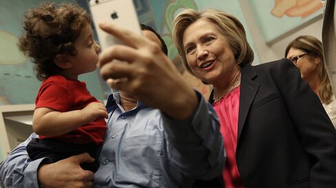 1471445759_160817_hillary_clinton_2-getty