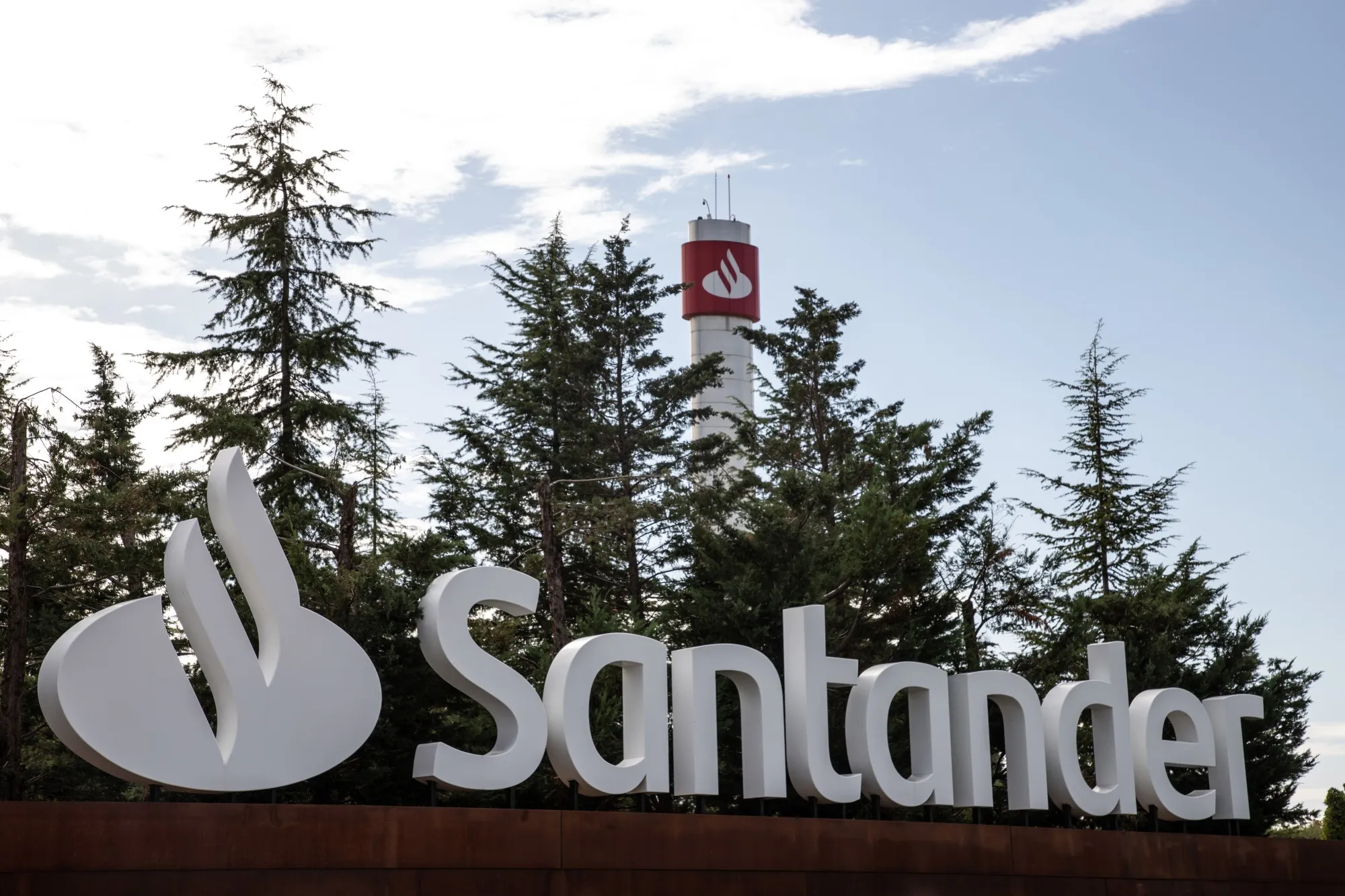 Banco Santander SA CEO Jose Antonio Alvarez Presents Third Quarter Results